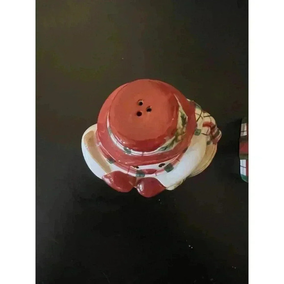 Fitz and Floyd Snowman and Gift Plaid Salt and Pepper Shaker Set - Picture 3 of 10